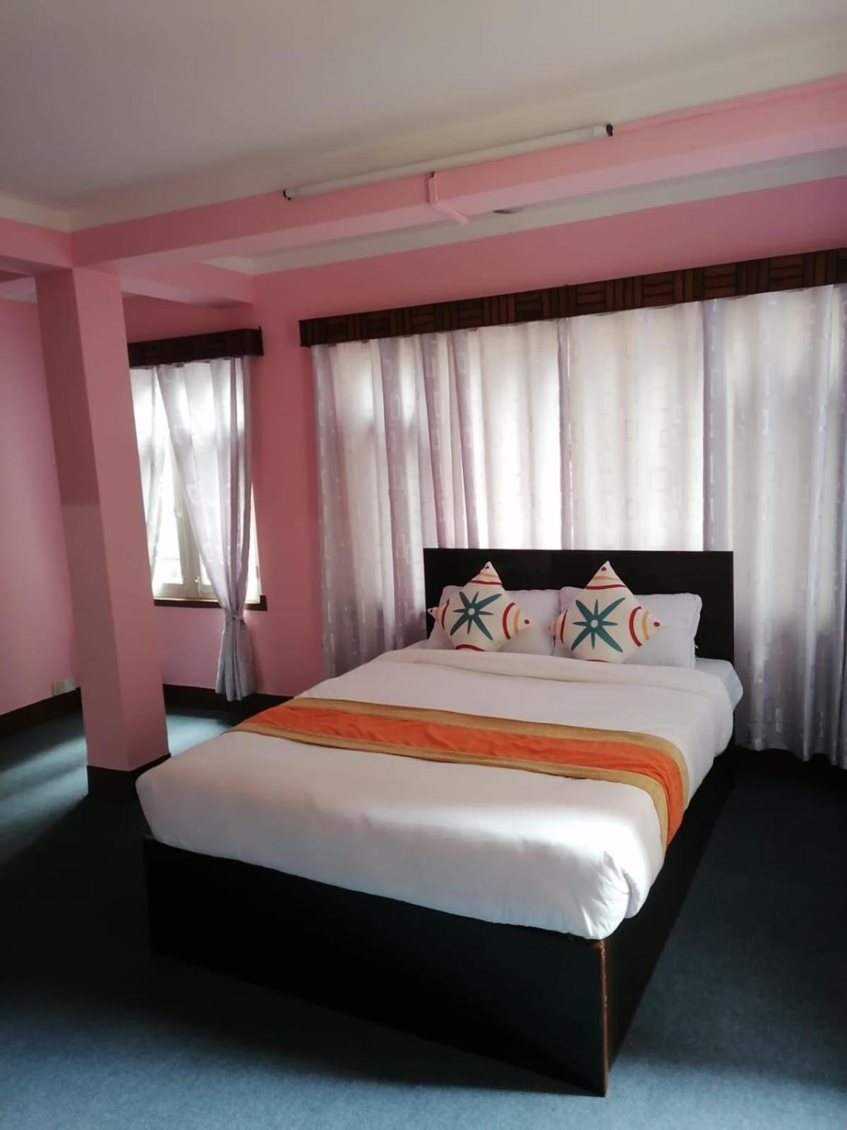 Andrew Home Kathmandu Bagian luar foto